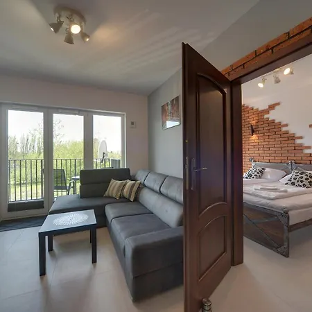 Apartamento Lodz4rent - Premium 9,7 - Manufaktura D77 Parking - Wiosna 2025 *